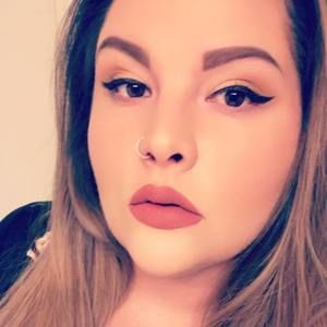 Meet your Posher, Valeen